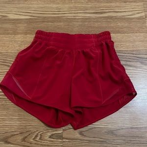 Lululemon hotty hot 4” shorts size 2